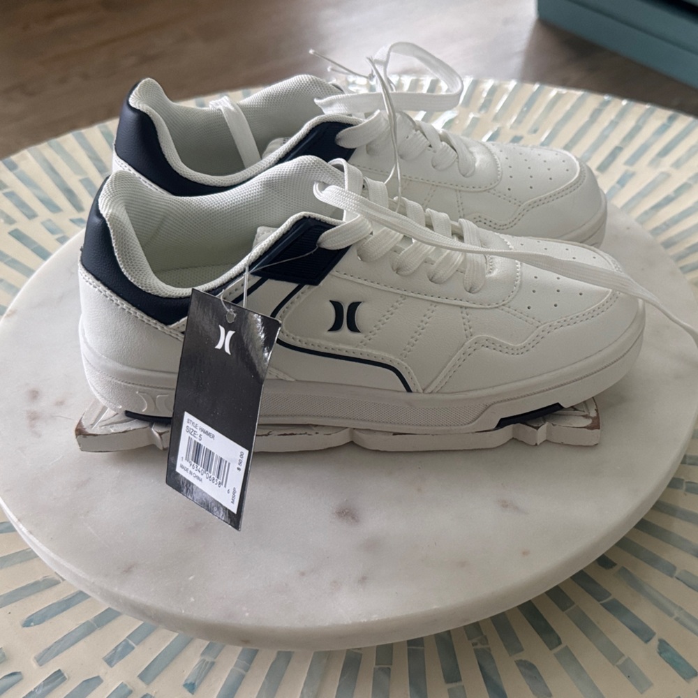 Hurley Kids White and Black Sneakers